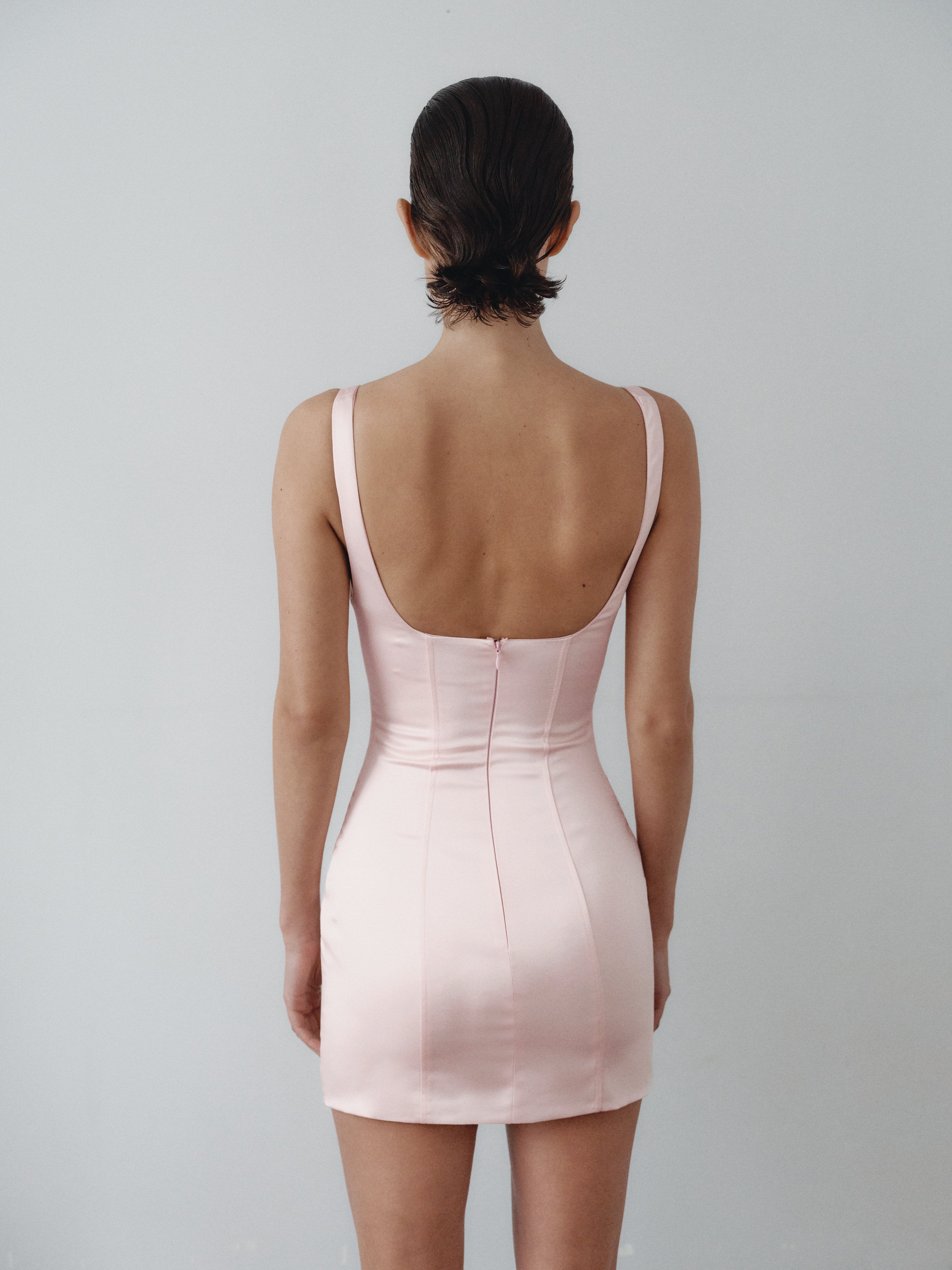 Light Pink Satin Mini Dress with Hand-Made Gold Plated Accesory Leam Almes EU Light Pink Satin Mini Dress with Hand-Made Gold Plated Accesory Leam Almes EU