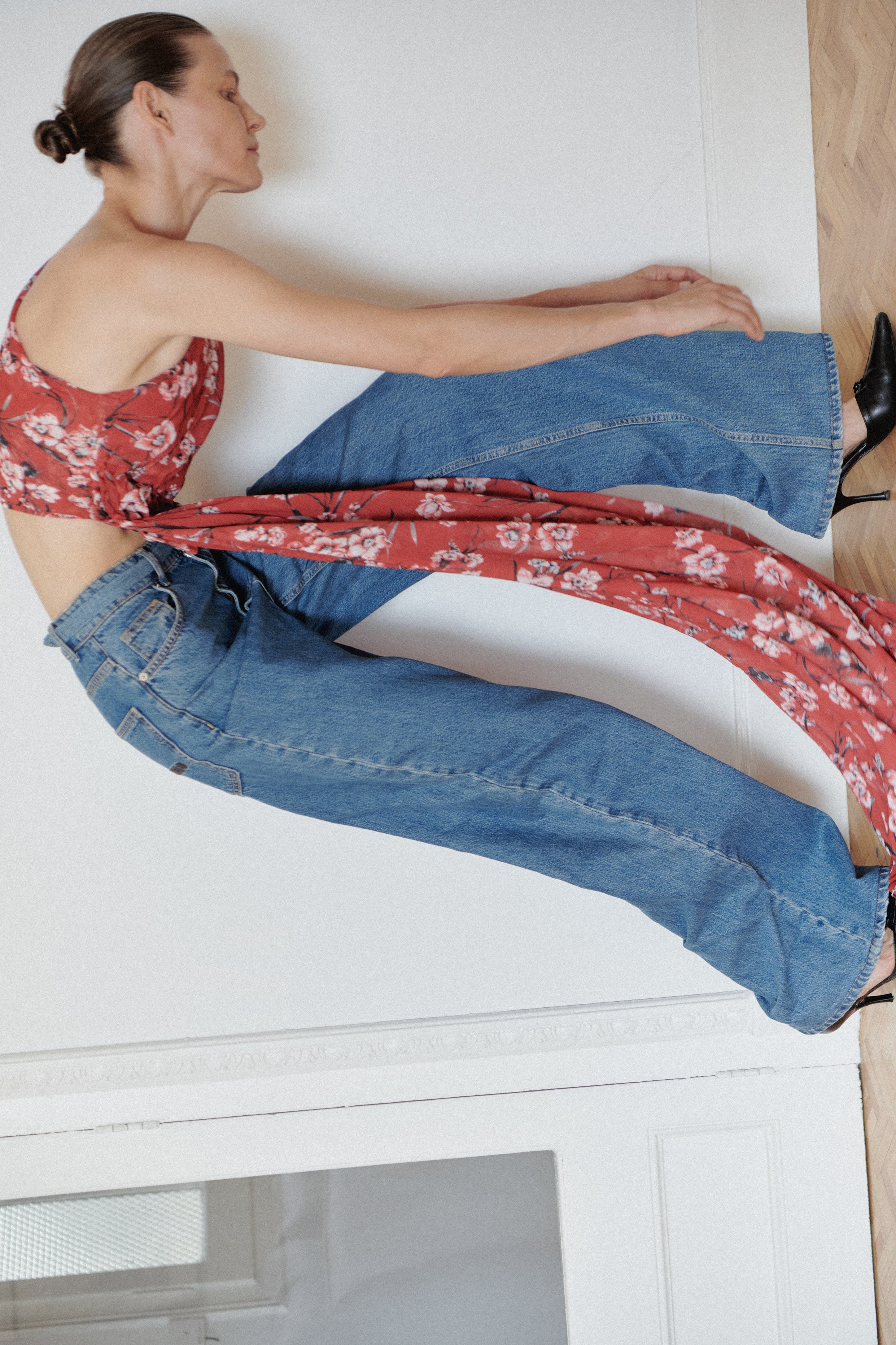 Mid Waist Wide Leg Jeans